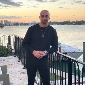 Meet your Posher, Anthony